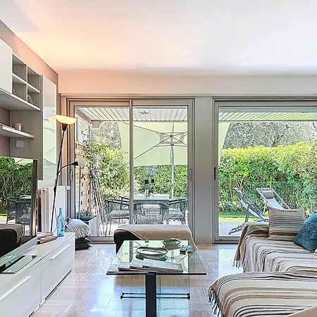 Private Garden Pool & Tennis 15 Min Walk To Center Antibes