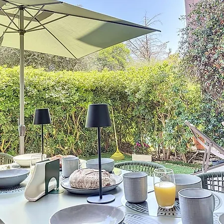 Private Garden Pool & Tennis 15 Min Walk To Center * Antibes