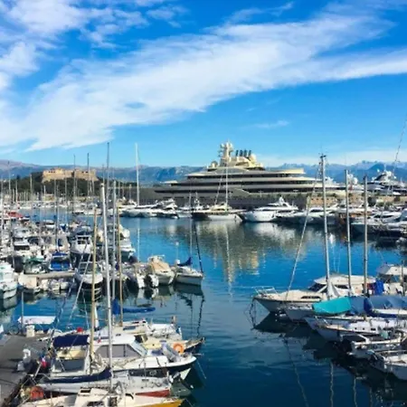 Private Garden Pool & Tennis 15 Min Walk To Center * Antibes